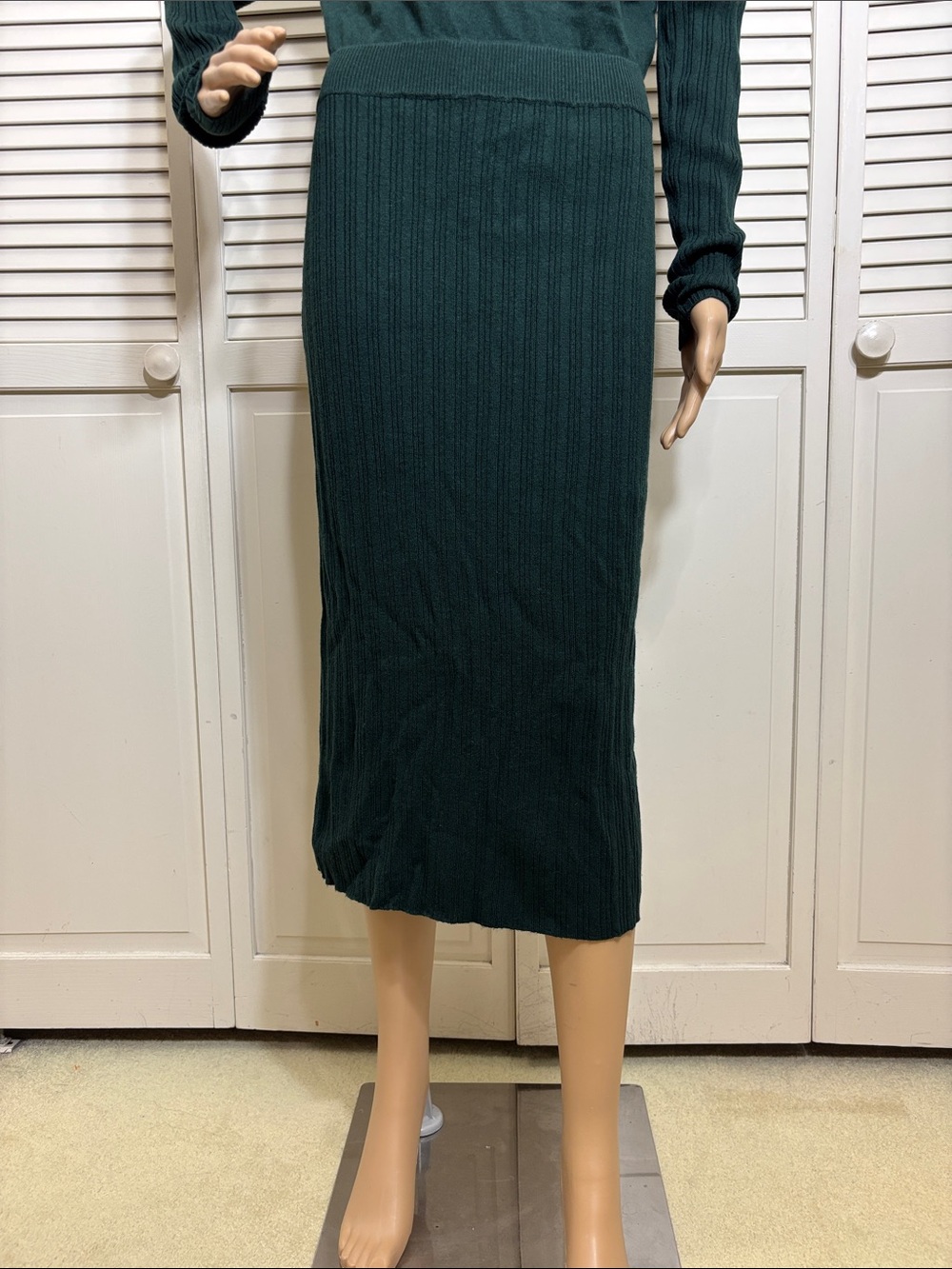 NWT REISS Floris Wool-Blend Knitted Utility Midi Dress in Khaki Medium - Picture 7 of 16